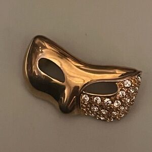 Elegant Gold and Silver Mask Brooch